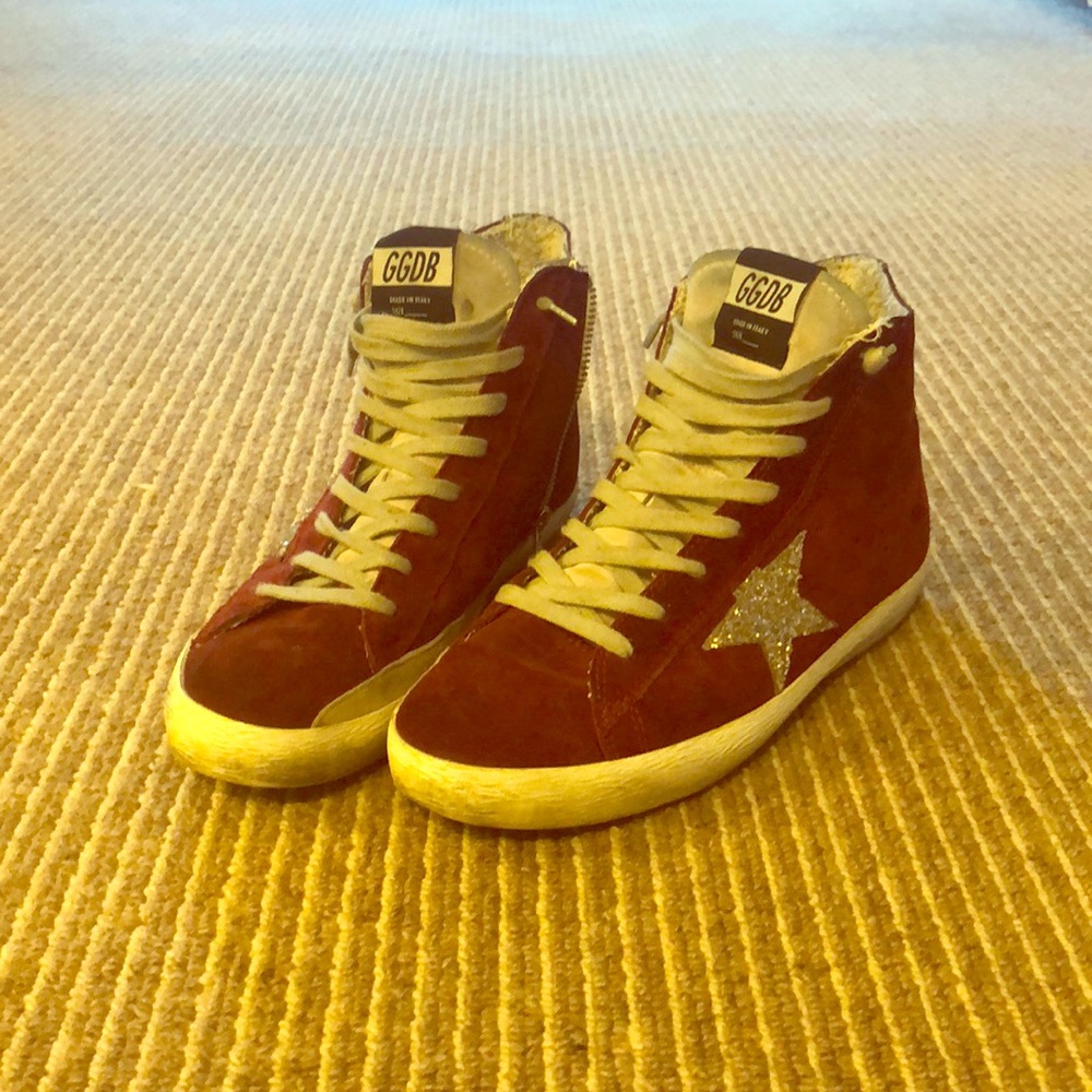 GGDB High tops in burgundy-size 40